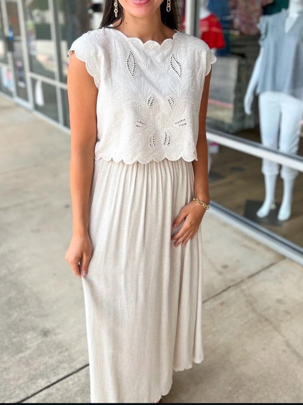 Women's Cream Scalloped Hem Midi Skirt with Elastic Waist